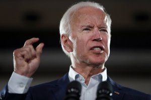 Байден назвал себя наиболее подходящей кандидатурой на пост президента США