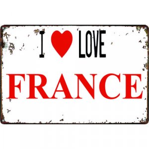 Трамп признался в любви Франции из-за лозунгов "желтых жилетов"