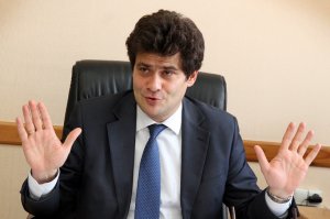 «Это предательство»: Гордума Екатеринбурга поддержала повышение зарплаты мэру Высокинскому («За» проголосовали 27 депутатов)