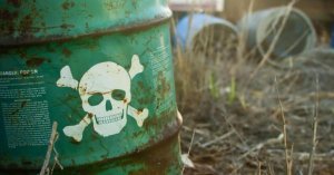 ДНР: ВСУ привезли большое количество химических веществ в центр Мариуполя