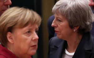 [Как пробка из бутылки] Тереза Мэй внезапно уехала с саммита Евросоюза: ей отказали в повторных переговорах, фактически указав на дверь с надписью «Brexit»