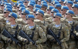 США начнут в ближайшее время новые поставки оружия Украине