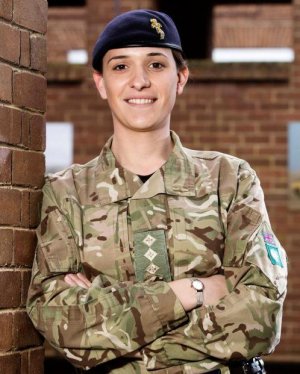 Следующего Джеймса Бонда предложили сделать трансгендером