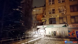 В Новочеркасске обрушилось четырехэтажное здание Сбербанка и развлекательного центра