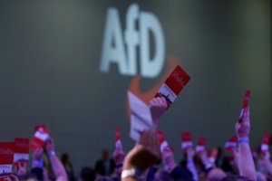 Немецкая ультраправая партия «Альтернатива для Германии» (АдГ) намерена требовать выхода страны из Евросоюза, если предложенные ими реформы ЕС не начнут реализовываться к 2024 году