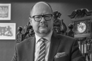 [«Я ранен светлой стрелой - меня не излечат»]  Мэр польского города Гданьск Павел Адамович умер от нескольких ударов ножом в область сердца. «Мы не смогли победить», -  сказал  Министр здравоохранения