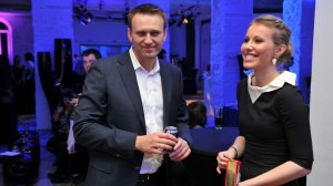"Собчак там одна, и точно не справится": в Сети просят Навального ехать в Киев вслед за "подругой"