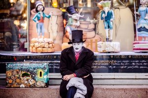 Уличные театры России хотят легализоваться. На встрече в Петербурге вспомнили полицию и закон о митингах