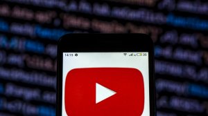 Фильм Красовского "Праздник" вернули на YouTube. Его удаление длилось несколько часов