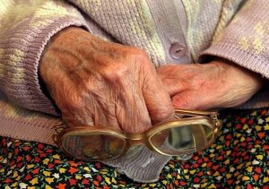 В Красноярском крае наказали пенсионерку за то, что не собирала чеки