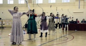 Возрождается стрельба из якутского лука