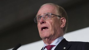 Российские спортсмены вручили многомиллионный иск юристу Макларену