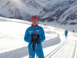 Масс-старт продолжающегося в финском Лахти молодежного чемпионата мира по лыжным видам спорта завершился триумфом российских спортсменов. По итогам гонки классическим стилем все призовые места  наши