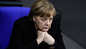 Меркель признала, что антисемитизм никуда не делся