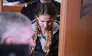 Настя Рыбка рассказала о совете «агентов» «не трогать Дерипаску»