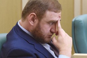 Сенатора Арашукова обвиняют в причастности к ряду убийств (СКР назвал два убийства, в которых замешан сенатор )