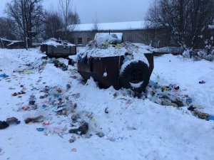 Поселок Затон в Котельниче скоро "утонет" в мусоре