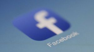 Facebook продает пользователям следящий за ними сервис