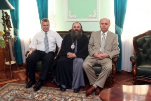 [«слухи и сплетни»] Первый глава Мордовской митрополии Митрополит Варсонофий (Анатолий Судаков) уходит с должности управляющего делами Московской патриархии?!