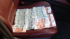 Суд в Москве арестовал борца с коррупцией по делу о крупной взятке