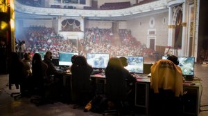 Директор театра в Киргизии сдал в аренду помещение под турнир по Dota 2. И его уволили