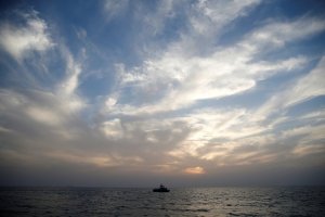 Приморские пограничники задержали японское рыболовецкое судно