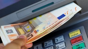 Китаец украл через банкоматы $1 миллион, снимая наличные в полночь