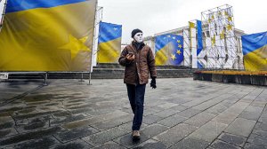 Рада закрепила в конституции курс на вступление Украины в Евросоюз и НАТО