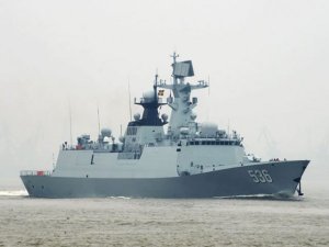 Токио обвинил китайские ВМС во вторжении в японские воды