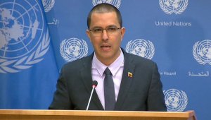 Глава МИД Венесуэлы: сначала США нас убивают, а потом "хотят выручить"