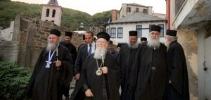 Святая Гора Афон: «Мы остаемся на стороне Вселенского Патриархата и не будем мириться с его унижением»