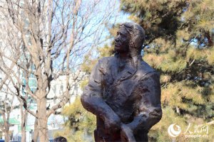 В Пекине почтили память советских летчиков-добровольцев