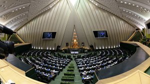 Парламент Ирана разрешил правительству взять кредит у России