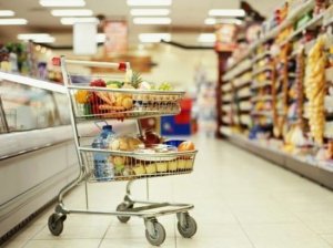 В Совете Федерации предложили закрывать супермаркеты в выходные