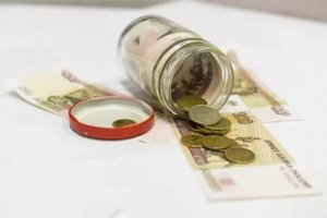 Реальные доходы россиян в январе снизились на 1,3%