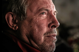 [Не дурак] «80 процентов населения Земли — идиоты.  Надо это принять как данность». Андрей Макаревич о хождении во власть, спасении народа и говне. Себя он причисляет к другим 20%