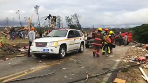 Опубликовано видео последствий мощного торнадо в Алабаме