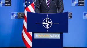 НАТО пообещало не размещать новые ядерные ракеты наземного базирования в Европе (Об этом заявил  Йенс Столтенберг на пресс-конференции в Варшаве)