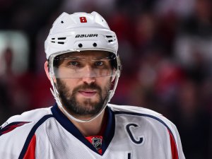 Овечкин угостил борщом жены всю команду Washington Capitals