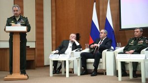 Аутсорсинг в армии себя не оправдал, заявил Шойгу