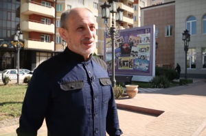«Я с русскими не разговариваю»: чеченский депутат заявил о нелюбви к русским