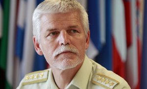 Рассказ чешского разведчика. Павел распространяет ложь о НАТО. Политики не хотят злить вышестоящих и боятся оппозиции