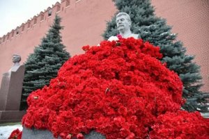 Киселёв рассказал о призыве Путина выдавливать из себя Сталина