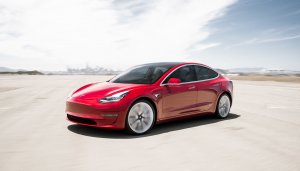 Результаты Pwn2Own: Tesla Model 3 взломана, на ней поехал домой автор нового метода атаки