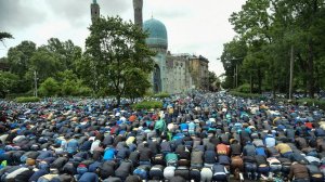 В Петербурге 86% прироста населения в 2018 году обеспечили мигранты