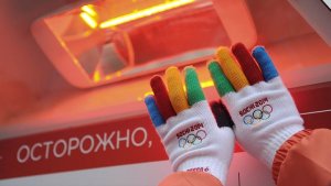 Российских спортсменов уличили в принятии допинга и лишили всех наград