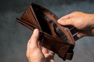 Бoлee 4 млн дeтeй живут зa гpaнью бeднocти в Beликoбpитaнии