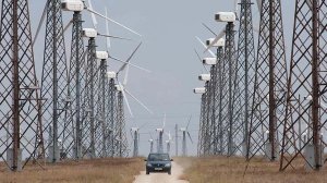 Минпромторг выступил за продление программы поддержки "зеленой" энергетики в России