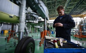 В России резко сократилось производство самолетов, космических кораблей и ракет