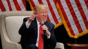 Трамп назвал расследования о "сговоре" с Россией попыткой госпереворота в США